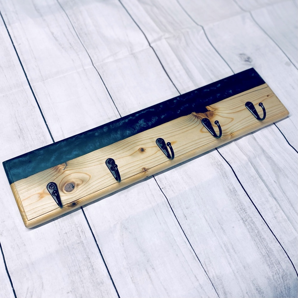 Handmade Midnight Pinewood Resin Key Rack Organizer - Picture 7 of 9